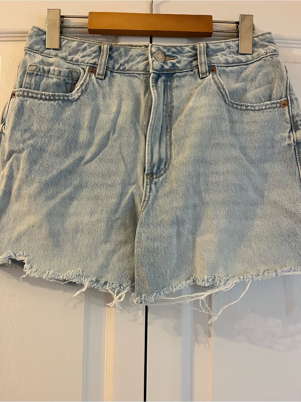 Dynamite Light Wash Denim Cutoff Shorts - Picture 2 of 5